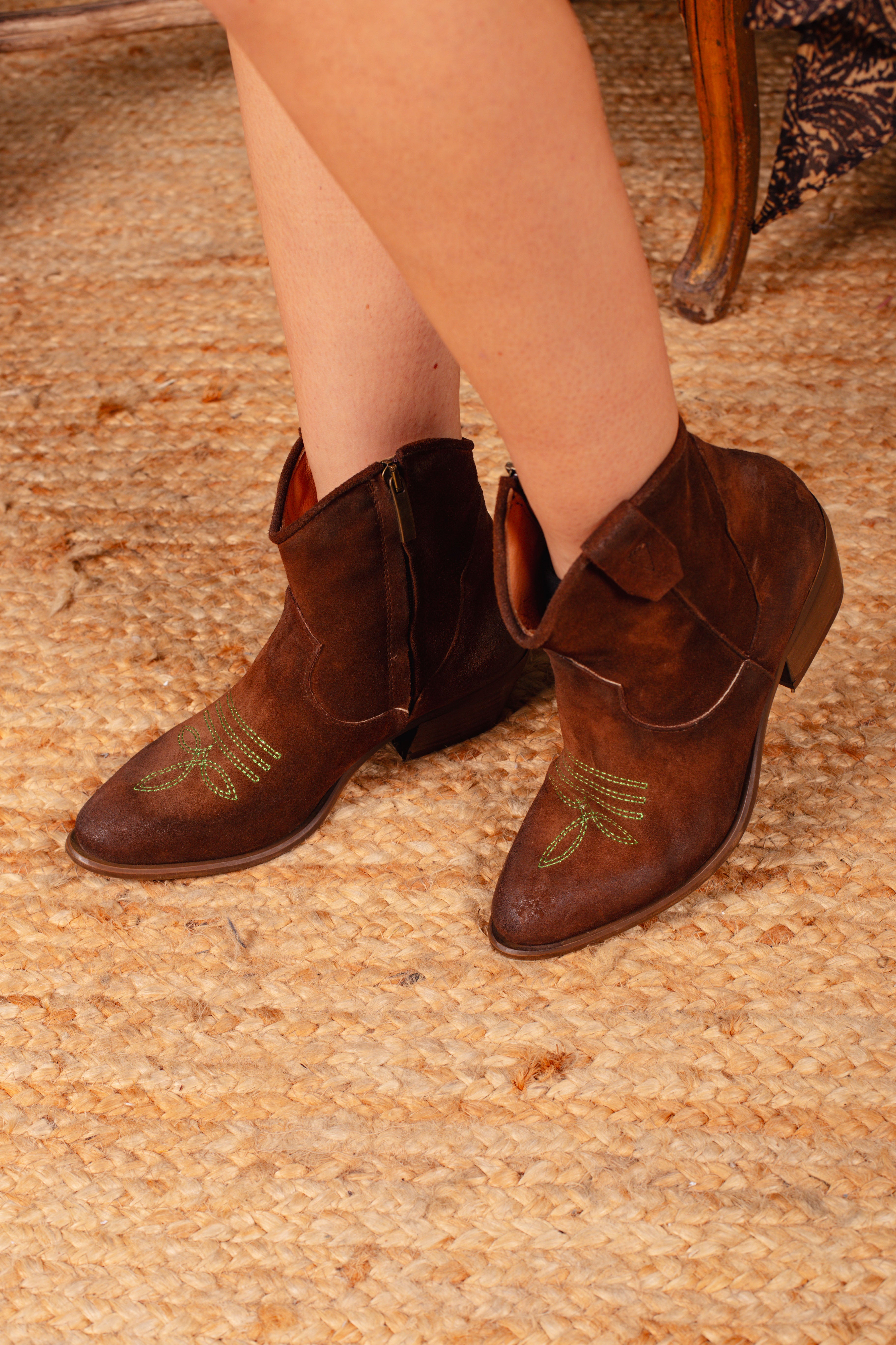 KRIS05 STIEFELETTE